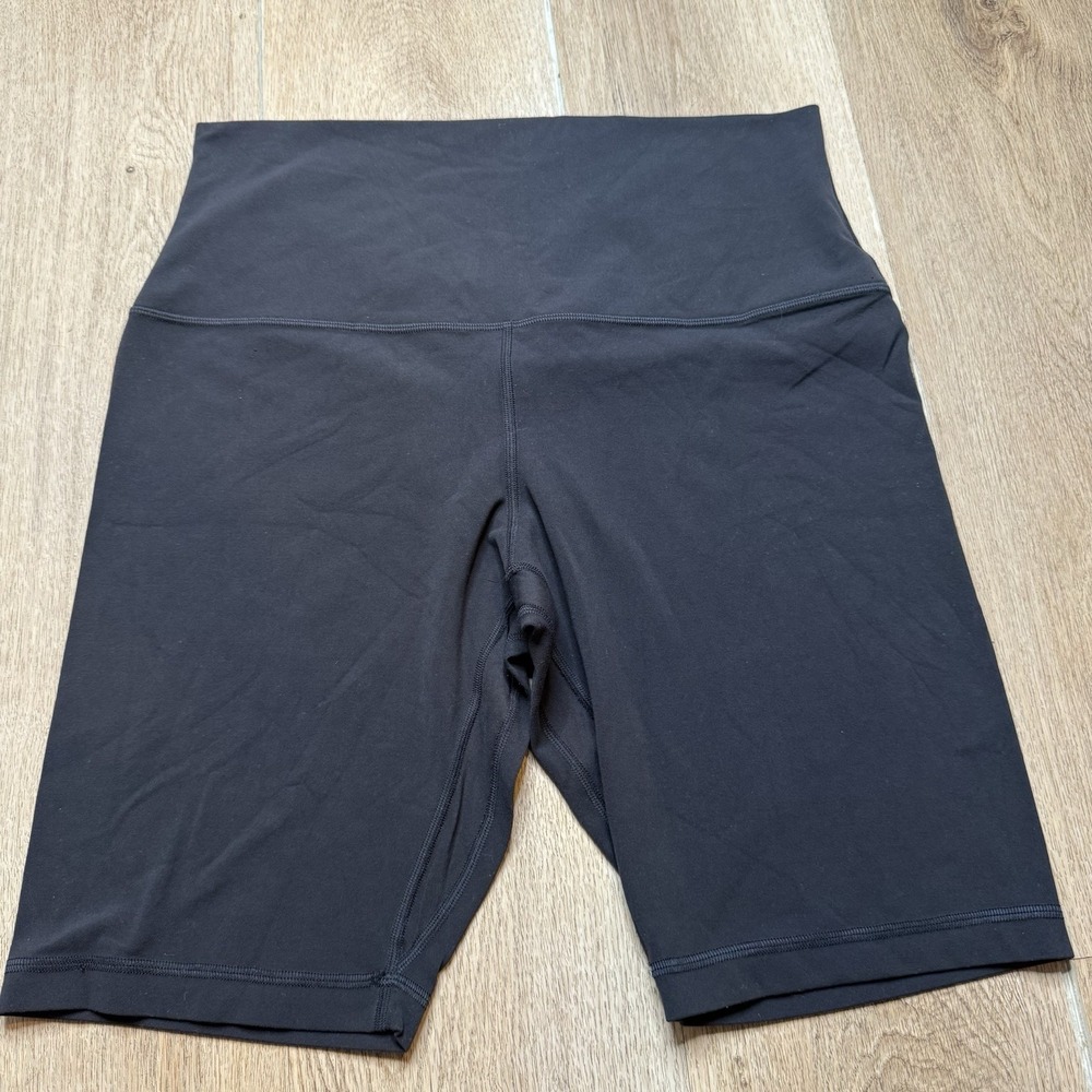 Lululemon Align Super High-Rise Short 10" Black Size 14 Bike Shorts